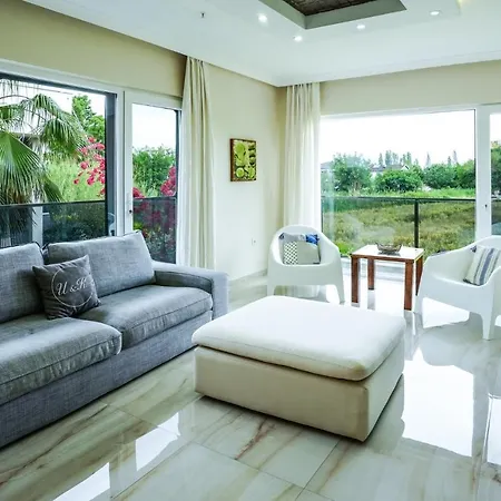 Luminous And Chic Flat In Mugla *